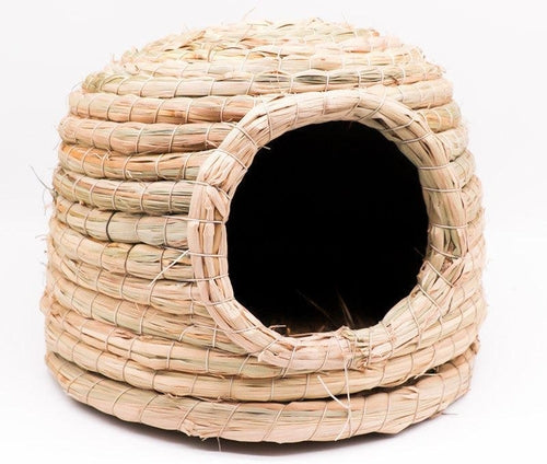 Cozy Critter Castle - Warm Winter Hamster Nest And Hedgehog House