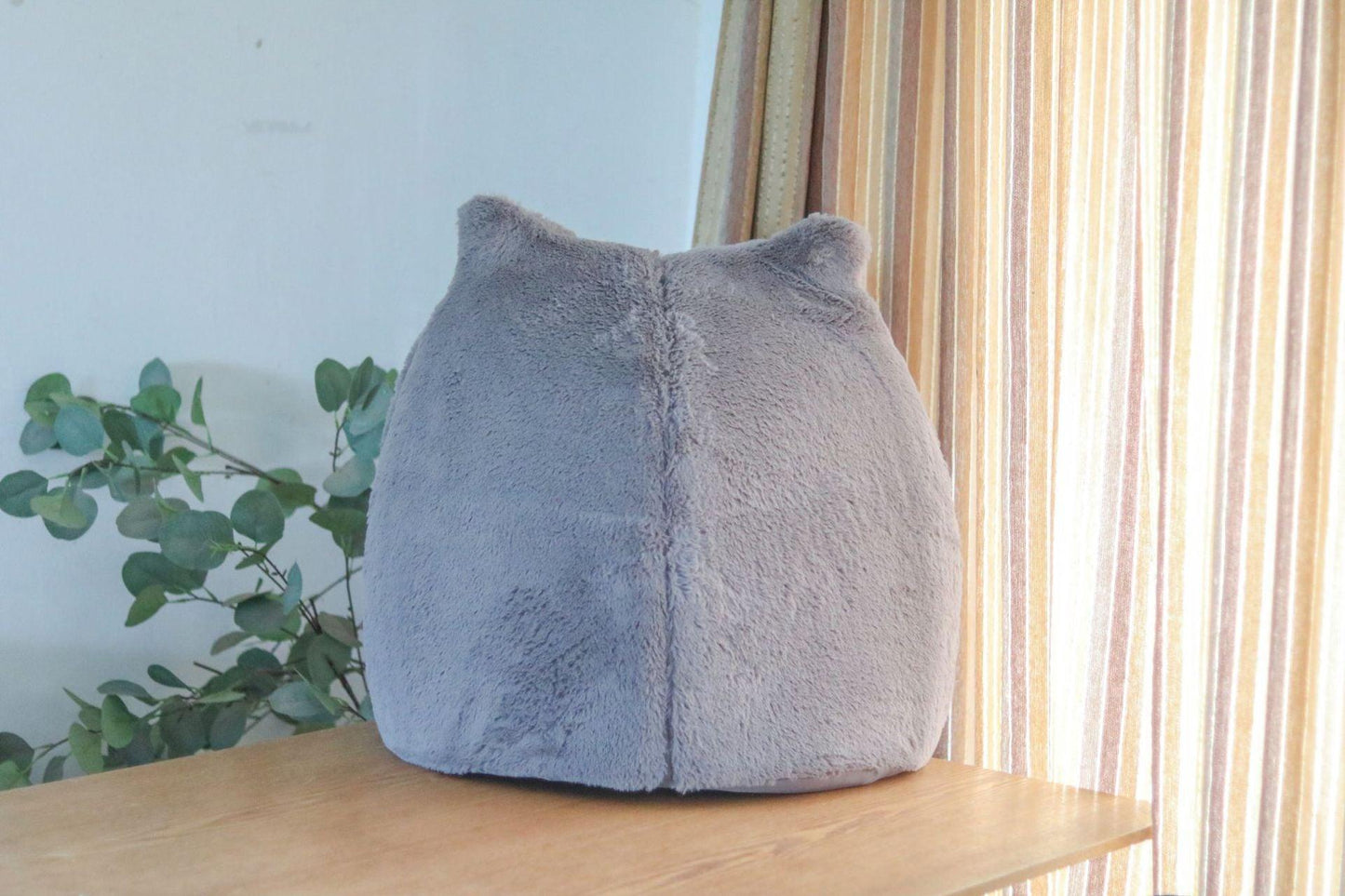 Cozy Retreat: Removable And Washable Semi-Closed Cat Bed For Autumn