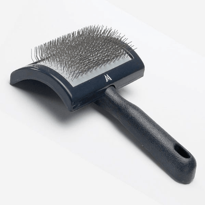 MF Curved Slicker Brush for Easy Grooming