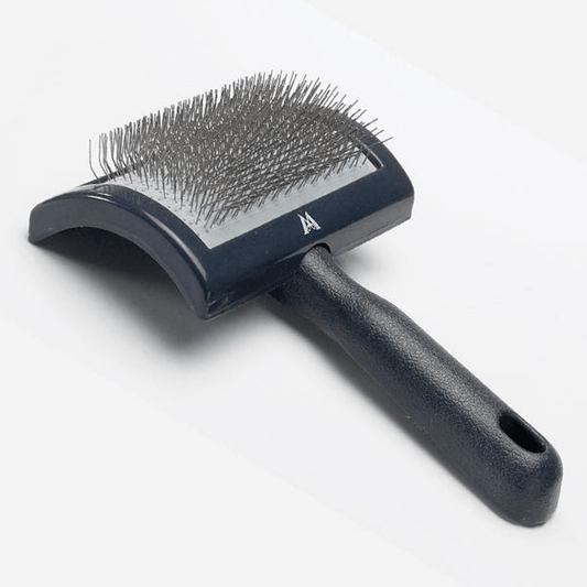 MF Curved Slicker Brush for Easy Grooming