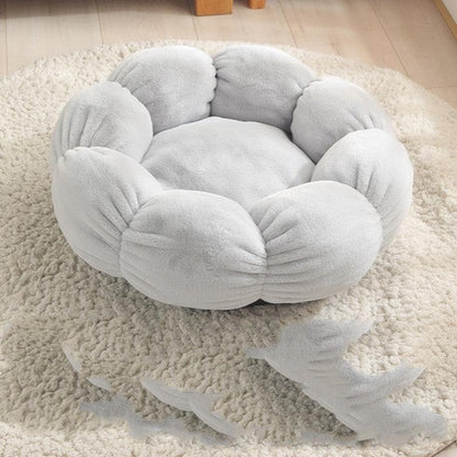 Floral Haven Pet Bed - Luxurious Flower-Shaped Blanket For Dogs And